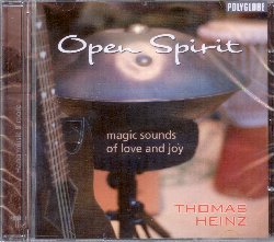 THOMAS / HEINZ :  OPEN SPIRIT - MAGIC SOUNDS OF LOVE AND JOY  (POLYGLOBE)

La musica di Thomas e Heinz  frutto della pi pura ispirazione, quella in cui tutte le melodie provengono dall'anima, senza filtri n compromessi da parte della mente razionale. Gi il titolo dell'ultimo album del duo svizzero, Open Spirit - Magic Sounds of Love and Joy, rivela molto circa il processo creativo che ha portato alla sua composizione: le melodie sono arrivate a Thomas e Heinz solo quando il loro spirito, grazie ad un atteggiamento di apertura, era pronto ad accoglierle. A rendere speciale l'album sono le affascinanti sonorit dello hang, strumento idiofono in metallo creato in Svizzera da PanArt, ossia Felix Rohner e Sabina Scharer, composto da due semisfere in acciaio temperato che gli conferiscono una strana forma ad ufo. Grazie alle note calde e leggere dello hang, Open Spirit - Magic Sounds of Love and Joy  un invito ad assumere un atteggiamento di aperta disponibilit verso la vita, perch solo in questo modo si ha la possibilit di scoprire la vera gioia ed il vero amore.