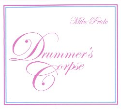 PRIDE MIKE :  DRUMMER'S CORPSE  (AUM FIDELITY)

Mike Pride (batteria, organo, voce, gong, composizione), Tyshawn Sorey (batteria e gong), Ches Smith (batteria e gong), Bobby Previte (batteria e gong), John McLellan (batteria e gong), Russell Greenberg (batteria e gong), Oran Canfield (batteria e gong), Chris Welcome (chitarra), Eivind Opsvik (contrabbasso), Marissa Perel (voce e percussioni), Fritz Welch (voce e percussioni), Yuko Tonohira (recitazione). Il talentuoso batterista e compositore Mike Pride  prolificamente attivo come leader o sideman in una grande variet di formazioni e generi musicali, spaziando con disinvoltura tra metal, noise, avantgarde rock, free music e modern jazz. La new-yorkese Aum Fidelity propone in simultanea due suoi nuovi lavori, senza dubbio gli album pi potenti che abbia pubblicato sinora. Birthday Days, il suo nuovo lavoro profondamente ispirato dedicato al modern jazz, registrato nel corso dello stesso mese del diametralmente opposto (nella concezione, nei contenuti e nel titolo) Drummer's Corpse: due dischi che dipingono perfettamente la sua natura multiforme. Drummer's Corpse  stato concepito e composto nel 2005, dopo un devastante incendio nell'appartamento di Mike Pride che ha distrutto praticamente tutti i suoi averi, le registrazioni e le composizioni; l'opera  stata in seguito sviluppata attraverso una serie di rappresentazioni dal vivo che hanno anche permesso di assemblare i musicisti pi giusti per il progetto. L'album propone un'inedita convention trans-generazionale tra sette dei migliori e pi avventurosi batteristi attualmente attivi nell'ambito della nuova musica ed  stato mirabilmente mixato da Jamie Saft.