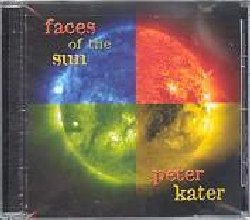 KATER PETER :  FACES OF THE SUN  (SILVER WAVE)

Tre volte vincitore del prestigioso Grammy Award, il produttore e sensibile pianista Peter Kater collabora da pi di 20 anni con artisti nativi americani, giocando un ruolo fondamentale nella diffusione della musica di questo affascinante popolo. La prolifica carriera del talentuoso interprete comprende musiche per molti programmi radiofonici e televisivi, oltre ad album di grande successo come il recente 10 Questions for the Dalai Lama, colonna sonora dell'omonimo film di Rick Ray. Faces of the Sun, nuovo album del talentuoso artista, attinge dal ricco serbatoio artistico di questo interprete, miscelando sensibilit, intensit e dinamismo: i brillanti paesaggi sonori creati da pianoforte, tastiere, chitarra, flauto, violino e percussioni, sono resi ancora pi preziosi dalla presenza di ospiti come Mary Youngblood, Bill Miller, Joseph Fire Crow, Arvel Byrd e molti altri ancora. Un album che ancora una volta dimostra come Peter Kater sia uno dei principali artefici della rinascita della tradizone musicale nativa.