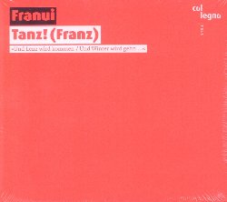 FRANUI :  TANZ! (FRANZ)  (COL-LEGNO)

Franui  il nome di un prato da pascolo del piccolo villaggio austriaco di Innervillgraten nel Tirolo orientale, a 1402 metri sul livello del mare, ma  anche il nome di una nota banda musicale del paese che si  fatta conoscere anche allestero per le sue particolarissime interpretazioni. Tanz! (Franz) propone musica da ballo dalle regioni di alta montagna e di pianura, melodie che si trovano a met strada tra Franz Schubert, Bela Bartok e la musica da ballo di una banda di giovani contadini tirolesi che attraversano varie epoche e toccano molti stili. In Tanz! (Franz) Franui, che si  fatta conoscere attraverso le sue originali interpretazioni di marce funebri ed i suoi adattamenti dal gusto alpino di lieder di Franz Schubert, Johannes Brahms e Gustav Mahler, ha scelto questa volta di vestire i panni di una formazione di musica da ballo. I dieci musicisti della banda credono che marcia funebre e polka siano in realt due facce della stessa medaglia: il cimitero e la pista da ballo non sono poi cos lontane luna dallaltra. Gli strumenti tradizionali della musica popolare come dulcimer, arpa, cetra, violino, contrabbasso e le voci non sono solo strumenti adatti per reinterpretare lieder del periodo romantico: si possono utilizzare sia per suonare ai funerali che per conquistare la pista da ballo.