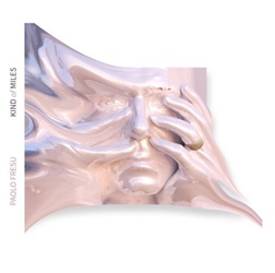 FRESU PAOLO :  KIND OF MILES  (TUK MUSIC)

Il nuovo disco di Paolo Fresu, Kind of Miles  un omaggio allunico e inimitabile Miles Davis. Si tratta di un disco  che si nutre di luce e ombra, di acustico ed elettrico, di ballate e pezzi pi forti, il tutto per dare vita ad un viaggio sonoro davvero emozionante. Il nuovo lavoro discografico di Paolo Fresu per la sua etichetta Tuk nasce da un progetto teatrale prodotto dal Teatro Stabile di Bolzano e chiude idealmente il cerchio della trilogia iniziata con Tempo di Chet dedicato alla figura di Chet Baker e proseguito con Tango Macondo, un ponte tra Sardegna e Sudamerica. Questa volta Fresu racconta la storia artistica del trombettista di Berchidda che ha sempre citato Miles Davis tra le sue influenze artistiche pi importanti, oltre a Chet Baker. In Kind of Miles Paolo Fresu si esibisce con due ensemble: uno acustico, idealmente riferibile al jazz di Baker e al primo storico Davis, e laltro elettrico pi vicino alle suggestioni moderniste che avvicinano le scelte del Miles Davis elettrico con alcuni progetti di Fresu come ad esempio Heroes, un omaggio a David Bowie. I musicisti che hanno affiancato Fresu nella realizzazione di Kind of Miles sono: Bebo Ferra (chitarra elettrica), Filippo Vignato (trombone, sintetizzatore, effetti), Dino Rubino (piano acustico, Fender Rhodes), Marco Bardoscia (contrabbasso), Federico Malaman (basso elettrico), Stefano Bagnoli (batteria) e Christian Meyer (batteria).