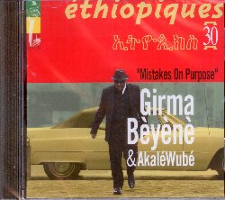 BEYENE GIRMA / AKALE WUBE :  MISTAKES ON PURPOSE - ETHIOPIQUES 30  (BUDA)

Il 30 volume della mitica serie Ethiopiques vede il ritorno sulle scene di Girma Beyene, una vera leggenda, figura di spicco della musica etiope a cavallo tra gli anni '60 e '70. Dopo un lungo esilio negli Stati Uniti ed un silenzio durato 25 anni, ha accettato con piacere l'invito del gruppo Akale Wube di ritornare sul palco. Il ritorno ha avuto luogo con un memorabile concerto a Parigi lo scorso settembre, accompagnato da Akale Wube. Ma l'avventura non poteva finire solo in questo bellissimo modo... Sotto la direzione di Francis Falceto (direttore della serie Ethiopiques) Girma e Akale Wube hanno registrato questo album per rendere immortale questa eccezionale rinascita. Il gruppo fornisce il terreno ideale per la voce di Girma Beyene che firma tutti i brani dell'album. Dall'ipnotica andatura di Tewedjign endehu, alle atmosfere sixties del hammond di Ene Negn Bay Manesh, dal sax baritono che anticipa le percussioni di Muziqawi Silt fino al soul funk di Enken Yelelebesh  una continua ed esaltante immersione in una musica senza tempo, ancora audace nel suo modo unico e riconoscibile di combinare il jazz al pop e al soul. Anche quando le atmosfere si fanno pi rarefatte come nel Jazz notturno di Set Alamenem, il fascino rimane inalterato e l'impostazione da crooner di Girma Beyene conserva tutto il suo fascino.