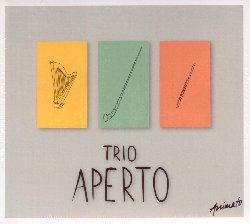 TRIO APERTO :  TRIO APERTO  (ANIMATO)

Arpa, corno alpino e flauto traverso: la line-up proposta da Trio Aperto  sicuramente molto particolare, come originale  anche il repertorio che propone. Johannes Hustedt (flauto traverso), Chai Min Werner (corno alpino) e Angela Holzschuh (arpa) reinterpretano opere classiche alle quali uniscono alcune rarit musicali dei paesi alpini, da loro stessi riscoperte attraverso un lungo lavoro di ricerca. Il suono naturale del corno alpino con le sue particolarissime armonie incontra i toni temperati dellarpa per unirsi armoniosamente alle melodie del flauto. Trio Aperto propone inoltre alcuni brani scritti per il trio da compositori di fama internazionale come David Babcock, Pascal Jugy, Siegmund Schmidt e Hans-Juerg Sommer. Con il forte entusiasmo che scaturisce dalle improvvisazioni a dimostrazione della grande abilit tecnica e della profonda sensibilit dei tre musicisti, Trio Aperto  un album pieno di sorprese e suggestioni.