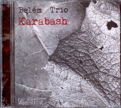 BELEM TRIO :  KARABASH  (NEUKLANG)

Karabash  l'interfaccia delle tre anime musicali del Belem Trio, delle loro diverse storie personali e differenti background musicali. Apparentemente distanti l'uno dall'altro, Diego Brancaccio (pianoforte), Filippo Macchiarelli (basso) e Luca Luzi (percussioni) intrecciano le loro visioni compositive per creare un'alchimia fatta di jazz contemporaneo e contaminato. In Karabash emerge una grande voglia di sperimentazione compositiva che nasce dal desiderio di produrre un album jazz che rispecchiasse la vita musicale, le emozioni e le idee dei tre protagonisti, ma che allo stesso tempo rappresentasse anche quella nuova identit artista creatasi all'interno del trio. Suggestioni jazz, classiche, progressive e rock convivono nell'album di casa Neuklang, immerse in un'atmosfera che non  mai definita e che comprende alcuni momenti irrefrenabilmente dinamici ed altri pi intensi e malinconici. In Karabash il Belem Trio propone sei originali degli stessi musicisti oltre a God Bless the Child di Billie Holiday ed Arthur Herzog, offrendo all'ascoltatore un album dalle mille sfumature.