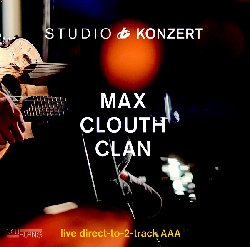 CLOUTH MAX CLAN :  STUDIO KONZERT  (NEUKLANG)

La serie Studio Konzert di casa Neuklang propone dischi audiophile in vinile vergine da 180 gr., registrati in presa diretta completamente in analogico e presentati in edizione limitata e numerata in una elegante confezione. La sala di registrazione degli studi Bauer  un luogo che ha ispirato molti eccellenti musicisti che hanno avuto il privilegio di utilizzare lo splendido pianoforte da concerto Steinway & Sons D-274 con il quale Keith Jarrett interpret alcune delle sue meravigliose melodie. Con una nuova ed accattivante veste grafica, il nuovo volume della serie di casa Neuklang  dedicato agli evocativi paesaggi musicali della formazione capitanata da Max Clouth (chitarre) e composta da Martin Standke (batteria), Markus Wach (contrabbasso), Andrey Shabashev (pianoforte a coda), Michael Makarov (violino), Leana Alkema (violoncello) e Kabuki aka Jan Hennig (sintetizzatore modulare). Al centro dell'album ci sono le note della 'Lotus guitar' di Clouth, una chitarra a due colli, uno con e l'altro senza tasti con corde simpatiche aggiuntive, che il musicista si  fatto costruire appositamente per lui. Attraverso il suo strumento personalizzato, che Clouth suona nel disco oltre ad una tradizionale chitarra semiacustica, l'artista riesce ad avvicinarsi all'estetica di un sarod indiano o di un oud arabo. Clouth ha un'idea di jazz che ricorda il jazzrock ruvido e non pretenzioso degli anni '70 e tra le sue fonti d'ispirazione cita John McLaughlin e la sua Mahavishnu Orchestra, oltre a Embryo, Jimi Hendrix ed i Pink Floyd dei primi tempi, quelli pi sperimentali. Dice Max Clouth:  Anche a quindici anni ero affascinato dalla musica concettuale con una sorta di storia che collegasse l'intero album. Con tutti originali firmati da Max Clouth, Studio Konzert  un disco intenso che trasporta l'ascoltatore in un affascinante viaggio capace di risvegliare in lui ricordi ed emozioni.