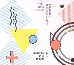 BECKER TOBIAS :  SKETCHES OF A DREAM - LIVE  (NEUKLANG)

Dopo aver pubblicato 3 album di studio e 2 Lp live per la serie Studio Konzert, la bigband del pianista e compositore tedesco Tobias Becker propone il suo primo cd live, Sketches of a Dream - Live. In occasione del nuovo progetto, alla grande formazione si � unita un'orchestra sinfonica di 70 elementi, la Wuerttembergische Philharmonie di Reutlingen. L'ensemble, che in totale conta 90 musicisti, oltre alla cantante solista Verena Nuebel, � stato diretto da Tobias Becker che � anche il compositore ed arrangiatore di tutti i brani del disco. Il fulcro tematico del progetto � la suite Sketches of a Dream che descrive in 3 movimenti le tre diverse fasi di un sogno. Tobias Becker ha riunito alcuni dei migliori musicisti jazz del momento ed ha creato una bigband che aspira alla perfezione e che � stata in grado di spingere le composizioni del suo direttore verso nuovi ed inaspettati livelli artistici.