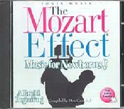 MOZART EFFECT :  NEWBORNS - A BRIGHT BEGINNING  (FONIX MUSIK)

Che la musica abbia il potere di curare corpo, mente e spirito non � un segreto e se si parla della sua forza terapeutica la migliore guida sicuramente � Don Campbell. Dopo 30 anni di esperienza, vaste ricerche mediche e psicologiche e numerosi riconoscimenti internazionali, lo studioso ha selezionato, ordinato e organizzato interpretazioni di altissimo livello delle pi� importanti composizioni di Mozart, aiutando milioni di persone ad accedere all'incredibile genio di questo straordinario compositore. Don Campbell � unanimemente riconosciuto come la pi� importante autorit� nello studio degli effetti che le musiche di Mozart possano ottenere sul benessere psicofisico. Dopo il successo dei volumi dedicati agli adulti ed a quelli per i pi� piccoli, Campbell, forte delle ricerche iniziate dal medico francese Alfred Tomatis che fin dagli anni '60 studiava il rapporto tra ascolto ed apprendimento, propone un album appositamente realizzato per i bimbi appena nati e per i loro genitori. A Bright Beginning accompagna le due maggiori attivit� quotidiane dei nuovi arrivati, stimolando con la prima serie di brani il loro cervello e l'attenzione per poi condurre delicatamente l'infante (ed i genitori) ad un sereno riposo. Come gli altri volumi l'album contiene eccellenti registrazioni ed interpretazioni che riescono gradite anche a chi raramente ascolta musica classica per la loro energia e per la facilit� con cui si possono apprezzare a vari livelli, oltre a note esaustive ed informazioni sulle metodiche terapeutiche all'interno dei dettagliati libretti.