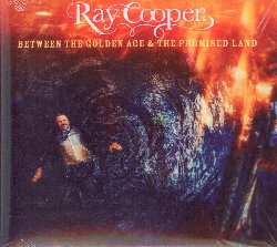 COOPER RAY :  BETWEEN THE GOLDEN AGE & THE PROMISED LAND  (WESTPARK)

Dopo aver lasciato la famosa Oysterband nel 2013, Ray Cooper ha iniziato una fiorente carriera da solista ed oggi propone il suo nuovo progetto dal titolo Between the Golden Age & The Promised Land. L'album di casa Westpark  una registrazione sorprendente che tratta temi importanti, ma in modo semplice e spontaneo, lasciando spazio alla malinconia, al dolore, alla gioia e ad una buona dose di romanticismo. Oltre ad essere un ottimo cantante, Cooper  anche un eccellente musicista che in questo disco suona tutti gli strumenti: mandolino, violoncello, chitarra ed armonica e, per la prima volta nella sua carriera, anche il pianoforte. Da un punto di vista sonoro Between the Golden Age & The Promised Land  una produzione molto inglese con alcune canzoni tradizionali che, insieme agli originali di Cooper, trasportano l'ascoltatore in un viaggio musicale dalla campagna inglese, alle Fiandre, fino a Venezia e Beirut e, nel brano Ocean of Storms addirittura sulla luna. L'album si apre con Drunk on Youth, composizione originale di Cooper che descrive un bel ricordo dell'adolescenza dell'artista e poi prosegue con il racconto della vera storia di un soldato anticonformista, di una vacanza romantica, della paternit, dei migranti del Mediterraneo e si conclude con l'inno popolare Wayfaring Stranger. Le due espressioni contenute nel titolo dell'album, et d'oro e terra promessa, racchiudono in s due grandi sogni dell'umanit: Between the Golden Age & The Promised Land racconta entrambi con delicatezza ed intensit, regalando al pubblico un'esperienza sonora che possiede il fascino del passato e l'energia suggestiva del futuro.