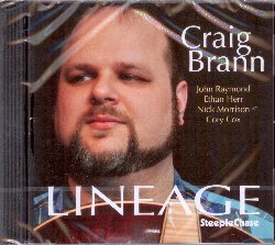 BRANN CRAIG :  LINEAGE  (STEEPLECHASE)

Dal suo arrivo a New York nel 1996, il chitarrista Craig Brann si  affermato con calma e determinazione come uno dei migliori musicisti della sua generazione. Nel suo nuovo e quarto album per Steeplechase, Lineage, Brann approfondisce la sua dimensione musicale che in questo nuovo progetto sembra assumere nuove forme espressive. L'album  caratterizzato da un nucleo meravigliosamente ritmico, le canzoni hanno swing, ma suonano molto moderne e viene dato molto spazio alla chitarra di Brann che supera il ruolo classico che nel jazz  solitamente riservato a questo strumento. Il trio ritmico, Ethan Herr al piano, Nick Morrison al basso e Cory Cox alla batteria,  capace di cose incredibili e questo  reso possibile dalla loro abilit interpretativa, ma anche dalla struttura compositiva utilizzata da Brann. Poi c' il trombettista John Raymond che garantisce alle interpretazioni della formazione un ulteriore livello di colore che rende il tutto ancora pi interessante. Lineage  un album accattivante che svela l'abilit compositiva di Craig Brann ed anche il suo talento di musicista che si manifesta soprattutto in alcune parti dei vari brani in cui il leader si esibisce da solista con sorprendente destrezza, quasi evocando la complessit della chitarra spagnola.