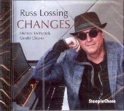 LOSSING RUSS :  CHANGES  (STEEPLECHASE)

Tra i pianisti jazz di oggi, Russ Lossing si  distinto per la sua straordinaria capacit di muoversi in modo intelligente tra jazz e new music. Compositore di oltre 400 opere tra cui 21 colonne sonore per film, in Changes, il suo primo disco per l'etichetta Steeplechase, Lossing ha scelto di interpretare alcuni splendidi standard jazz oltre al suo originale Barometer. Insieme agli eccellenti Michael Formanek (basso) e Gerald Cleaver (batteria), Russ Lossing (pianoforte) interpreta classici come Bye, Bye Blackbird (Ray Henderson), Little Girl Blue (Richard Rodgers), Crepuscule with Nellie (Thelonious Monk), Reflections in D (Duke Ellington) e molti altri ancora, personalizzandoli e rendendoli ancora pi affascinanti attraverso delle originali improvvisazioni. Changes  un disco stimolante ed innovativo che spinge lo standard jazz verso nuove ed inaspettate possibilit sonore.