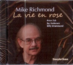 RICHMOND MIKE :  LA VIE EN ROSE  (STEEPLECHASE)

Gi dall'uscita dell'album The Pendulum del 2017 e poi con Tones from Joan's Bones del 2018, Mike Richmond si  esibito sempre con maggiore frequenza al violoncello, anzich al suo usuale strumento, il basso. La grande flessibilit del violoncello ed il suo timbro sembrano aver totalmente affascinato Richmond. Anche nel suo ultimo progetto intitolato La Vie en Rose, il pluripremiato musicista di Philadelphia, con all'attivo collaborazioni con artisti del calibro di Miles Davis, Stan Getz ed Horace Silver, continua ad utilizzare il violoncello per interpretare il grande repertorio del Song Book americano. Affiancato da Peter Zak al pianoforte, Jay Anderson al basso, e Billy Drummond alla batteria, Mike Richmond propone all'ascoltatore una tracklist molto variegata che comprende I'm Getting Sentimental Over You (George Bassman), Come Sunday (Duke Ellington), How Deep is the Ocean (Irving Berlin), Zingaro (Antonio Carlos Jobim), La Vie en Rose (Edith Piaf) ed altri ancora. In merito al precedente disco di Richmond, Tones from Joan's Bones, Derek Ansel ha scritto sul Jazz Journal: Il calore e la rotondit del suono raggiunto da Richmond fanno del suo violoncello un ideale strumento protagonista... Il suono del violoncello  perfetto nel jazz e l'unica cosa che pu sorprendere  che non sia stato usato molto spesso in questa veste. Richmond  un solista avventuroso e fantasioso e qui riesce a fare molto di pi che fornire una linea di basso.