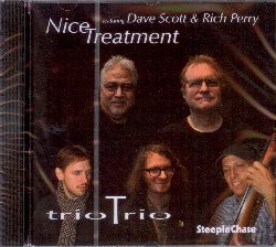 TRIOTRIO feat. SCOTT DAVE & PERRY RICH :  NICE TREATMENT  (STEEPLECHASE)

TrioTrio  lo strano nome di una formazione, nata nel 2000, formata da alcuni eccellenti musicisti appartenenti alla giovane generazione di strumentisti newyorkesi che sono Jacob Sacks (pianoforte), Dave Ambrosio (basso) e Vinnie Sperrazza (batteria). Nice Treatment  il primo album della formazione che vanta la presenza dell'eccellente trombettista Dave Scott e del sassofonista Rich Perry. Nice Treatment che prende il titolo da una delle espressioni preferite da Dave Scott che l'artista utilizza quando parla di musica, propone una tracklist varia che comprende pezzi di Kenny Dorham, Thad Jones, Richard Rodgers ed altri ancora, offrendo all'ascoltatore un viaggio sonoro davvero molto interessante e variegato.