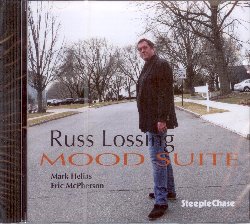 LOSSING RUSS :  MOOD SUITE  (STEEPLECHASE)

Secondo il settimanale americano Village Voice, il pianista e compositore Russ Lossing  un avvincente improvvisatore che estrae le idee dall'aria e le spinge all'azione come se fossero sempre state l. Mood Suite, il nuovo album dell'artista,  formato da 10 suoi inediti che insieme danno vita ad una suite fortemente emozionante. Con Mark Elias (basso) ed Eric McPherson (batteria), Lossing (pianoforte) propone al pubblico un disco che rende giustizia alla sua capacit compositiva ed interpretativa. Russ Lossing  stato descritto dalla rivista francese Jazzman Magazine come un pianista che illumina il silenzio, sospende il tempo ed intensifica il flusso collettivo. La ricchezza della sua conoscenza armonica, la fluidit del suo fraseggio e la sua attenzione al peso di ogni singola nota creano una tavolozza per infiniti piaceri.