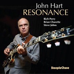 HART JOHN :  RESONANCE  (STEEPLECHASE)

John Hart ha iniziato la sua collaborazione con letichetta danese Steeplechase nel 2016 come sideman al fianco del defunto sassofonista Andy Fusco, per poi intraprendere una brillante carriera da leader che lo ha portato alla pubblicazione di una raffica di album di successo. Per Resonance il chitarrista e compositore americano ha messo insieme un impeccabile quartetto composto da Rich Perry al sax tenore, Brian Charette allorgano Hammond B-3 e Steve Johns alla batteria. Resonance, proposto in questo caso in una preziosa versione in vinile 180 gr.,  un percorso musicale avvincente che comprende diversi originali di John Hart tra cui Sun King, Things, il brano da cui prende il titolo il disco, Act Riot e Peregrine, oltre a Pinocchio di Wayne Shorter e Ill Get By di Fred E. Ahlert.