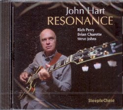 HART JOHN :  RESONANCE  (STEEPLECHASE)

John Hart ha iniziato la sua collaborazione con l'etichetta danese Steeplechase nel 2016 come sideman al fianco del defunto sassofonista Andy Fusco, per poi intraprendere una brillante carriera da leader che lo ha portato alla pubblicazione di una raffica di album di successo. Per Resonance il chitarrista e compositore americano ha messo insieme un impeccabile quartetto composto da Rich Perry al sax tenore, Brian Charette all'organo Hammond B-3 e Steve Johns alla batteria. Resonance  un percorso musicale avvincente che comprende diversi originali di John Hart tra cui Sun King, il brano da cui prende il titolo il disco e Peregrine, oltre a Spring Is Here (Richard Rodgers), For All We Know (Fred J. Coots), Pinocchio (Wayne Shorter) e I'll Get By (Fred E. Ahlert).