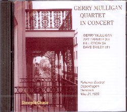 MULLIGAN GERRY :  IN CONCERT  (STEEPLECHASE)

Casa Steeplechase � orgogliosa di annunciare la nuova uscita della serie In Concert dedicata al grande compositore e sassofonista americano Gerry Mulligan (1927-1996). Il 21 maggio 1959, Mulligan port� il suo quartetto, composto da Art Farmer al pianoforte, Bill Crow al basso e Dave Bailey alla batteria, al Falkoner Centret di Copenhagen. Il pubblico della serata, per lo pi� danese, � rimasto letteralmente ipnotizzato dallo strepitoso West Coast Jazz della formazione. Siccome il quartetto si � esibito solo per un breve periodo negli anni '50, In Concert � un disco di grande valore artistico che regala all'ascoltatore un concerto davvero molto raro. A rendere ancora pi� prezioso questo album ci sono le note di copertina che propongono una bellissima intervista rilasciata ad Andrew Hoven dal bassista Bill Crow, oggi novantacinquenne. Con una tracklist molto varia che prevede pezzi di Gerry Mulligan, Art Farmer, Vernon Duke, Bill Crow e Karl Suessdorf, In Concert � un'esperienza sonora assolutamente da non perdere!