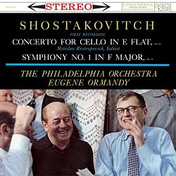 ROSTROPOVICH MSTISLAV :  SHOSTAKOVITCH: CELLO CONCERTO, SYMPHONY NO. 1  (SPEAKERS CORNER)

(Columbia MS-6124) Dmitri Shostakovich: Cello Concerto No. 1 in E-flat major op. 107; Symphony No. 1 in F minor, op. 10 - Mstislav Rostropovich (vc) and the Philadelphia Orchestra conducted by Eugene Ormandy - Registrato nel novembre del 1959 al Broadwood Hotel, Philadelphia, USA, da Stan Tonkel. Prodotto da Thomas Frost. Purtroppo al giorno d'oggi si rischia di dimenticare l'incredibile magia delle anteprime mondiali di opere musicali, eventi ormai quasi inesistenti. Tale incanto è fortunatamente parte integrante della registrazione Shostakovitch: Cello Concerto, Symphony No. 1 che fu ascoltata per la prima volta con questi interpreti nel 1959. Dmitri Shostakovich (1906-1975) dedicò l'opera al suo amico il violoncellista russo Mstislav Rostropovich (1927-2007) che si dice abbia imparato la virtuosistica parte da solista in soli quattro giorni. Il violoncellista affronta l'opera senza paura, dando vita a vorticosi staccati che ricordano il burlesque. Con sonorità meravigliose che ben si adattano al carattere 'Espressivo' del movimento, il solista lascia respirare la melodia, supportato da una scrittura orchestrale dal timbro sonoro e dai suggestivi richiami del corno solista. Il finale ha un tono robusto che, oltre ad una stabilità ritmica incrollabile, richiede da parte del solista anche virtuosistiche raffinatezze al violoncello che Rostropovich non manca di regalare all'ascoltatore. A fare di Shostakovitch: Cello Concerto, Symphony No. 1 una registrazione davvero unica c'è la Symphony No. 1 in F minor, op. 10, l'opera che Shostakovich presentò in sede di diploma al Conservatorio di Leningrado, più di tre decenni prima del Concerto per violoncello.
