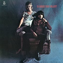 DELANEY & BONNIE & FRIENDS :  TO BONNIE FROM DELANEY  (SPEAKERS CORNER)

(Atco SD 33341) Delaney Bramlett (g, voc); Bonnie Bramlett (voc); Duane Allman (g); Little Richard (p); Jim Gordon (keyb); Tommy McClure (b); Sammy Creason (dr); Sam Clayton (cga); Alan Estes (cga, perc); Jerry Jumonville (as); King Curtis (ts) & The Memphis Horns - Registrato nel 1970 ai Decca Studios, New York, da Don Casale e negli Atlantic South-Criteria Studios, Miami, da Ron Albert & Chuck Kirkpatrick. Prodotto da Delaney Bramlett, Jerry Wexler and Tom Dowd. La coppia nella vita e nell'arte formata da Delaney e Bonnie ha acceso l'entusiasmo di critici, fan e colleghi. Mick Jagger dei Rolling Stones ha parlato di convincente canzone gospel bianca, mentre Eric Clapton considerava il duo come la migliore band pop del mondo. L'entusiasmo di Clapton era cos forte che invit la coppia ad accompagnarlo in un tour europeo durante il quale fu fischiato dai suoi fan tedeschi per essersi messo in secondo piano come un semplice accompagnatore, senza suonare assoli, lasciando un grande spazio al duo. Il maestro della chitarra deve aver avuto le sue buone ragioni per aver fatto un passo indietro, considerando che secondo il Chicago Daily News Delaney & Bonnie erano meglio di Aretha Franklin e Ray Charles messi insieme. To Bonnie from Delaney, il quarto album del duo, propone Hard Luck And Troubles (Delaney Bramlett), un groove secco e irascibile, con la voce che si aggrappa a una linea di basso muscolosa, attraversata da brevi accordi dell'organo. Il viaggio sonoro proposto in To Bonnie from Delaney prosegue con The Love Of My Man (Ed Townsend), Alone Together (Delaney Bramlett, Bonnie Bramlett e Bobby Whitlock), Free the People (Barbara Keith) e molto altro ancora. Al fianco di Bonnie e Delaney ci sono alcuni loro amici come Duane Allman (chitarra), Little Richard (painoforte), King Curtis (sax tenore) e Sneaky Pete Kleinow (steel guitar).