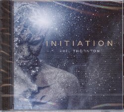 THORNTON PHILIP :  INITIATION  (NEW WORLD)

Casa New World propone una nuova edizione, rimasterizzata digitalmente, di Initiation, uno degli album pi suggestivi dell'apprezzato musicista e compositore Philip Thornton, autore di paesaggi sonori delicati e rilassanti, ma anche storico collaboratore di Hossam Ramzy nella creazione di album dedicati ai ritmi orientali. Potente ed autentico, Initiation miscela il canto misterioso di balene ed uccelli alle ancestrali e profonde sonorit del dijeridu. Con i suoni semplici, ma affascinanti, dello strumento australiano che si fondono con la superba complessit dei paesaggi creati dalle moderne tastiere, Initiation regala all'ascoltatore un'esperienza sonora unica in cui i concetti di tempo e spazio si perdono lasciando spazio all'incantesimo delle melodie. Initiation  un invito imperdibile che Philip Thornton rivolge agli ascoltatori ad intraprendere un viaggio indimenticabile nel regno dell'iniziazione spirituale.