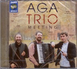 A.G.A. TRIO :  MEETING  (NAXOS WORLD)

Le regioni del Caucaso meridionale e dell'Anatolia sono state testimoni di molti incontri e separazioni. Durante i tempi di pace la gente di questi luoghi ballava insieme, mentre quando c'era la guerra cantavano cupe lamentazioni nei loro caravan. In Meeting il trio A.G.A. formato da Daniz Mahir Kartal (kaval), Mikail Yakut (fisarmonica) ed Arsen Petrosyan (duduk), propone splendide interpretazioni di melodie tradizionali che sono state tramandate di generazione in generazione fino ad arrivare ai nostri giorni. I tre amici e musicisti sono convinti che i popoli di queste terre continueranno a condividere e co-creare, restando consapevoli dell'impossibilit di attribuire la propria musica tradizionale a una specifica etnia. Gli A.G.A si augurano che Meeting aiuti a far conoscere a sempre pi persone queste melodie che sono l'impagabile prodotto dell'interazione tra popoli che convivono da secoli.