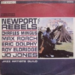 JAZZ ARTISTS GUILD :  NEWPORT REBELS  (PURE PLEASURE)

Nel 1960 un gruppo di artisti guidati da Charles Mingus e Max Roach hanno organizzato una rassegna di protesta contro il Newport Festival a cui contestavano il carattere troppo commerciale. Il batterista americano Jo Jones, uno dei ribelli di Newport, diceva al pubblico che il grande festival ha dimenticato la musica. Ma questi ragazzi, disse indicando i musicisti presenti, devono avere la possibilit di essere ascoltati. Questa  una delle ragioni per cui l'abbiamo fatto. Tra i ribelli c'erano Coleman Hawkins, Eric Dolphy, Roy Eldridge, Booker Little, Tommy Flanagan, Kenny Dorham, Abbey Lincoln, naturalmente Mingus e Roach e tanti altri ancora, tutti pronti a suonare le ragioni del loro dissenso, dimostrando quello che il Festival di Newport avrebbe dovuto essere. Registrato a Cliff Walk, a pochi chilometri da Newport, Newport Rebels  un disco che racchiude un'energia unica, quella della creativa che non accetta compromessi o barriere. Con una track list che comprende Mysterious Blues (Charles Mingus), Cliff Walk (Booker Little), Wrap Your Troubles in Dreams (Harry Barris, Ted Koehler, Bully Moll), Tain't Nobody Bizness if I Do (Porter Grainger, Everett Robbins) e Me and You (Roy Eldridge, Charles Mingus, Tommy Flanagan, Jo Jones), Newport Rebels racconta un momento fondamentale della storia del jazz, con Roy Eldridge che con la sua tromba rappresenta la rabbia del popolo afroamericano oppresso dal razzismo dei bianchi. Che dire, un grande disco jazz di protesta!