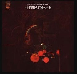 MINGUS CHARLES :  LET MY CHILDREN HEAR MUSIC  (PURE PLEASURE)

Nel disco originale pubblicato dalla Columbia, Mingus ha ringraziato il produttore Teo Macero per i suoi instancabili sforzi nel produrre il miglior album che abbia mai realizzato. Dal letto di morte in Messico nel 1979 il musicisya invi un messaggio a Sy Johnson, il responsabile di molti degli arrangiamenti dell'album, dicendo che Let My Children Hear Music era il disco migliore della sua carriera. I pezzi proposti erano stati preparati nel corso degli anni, uno risale addirittura al 1939, ed erano stati eseguiti pi volte, ma mai con un'orchestra considerevole e ben collaudata come quella utilizzata per l'occasione. La tracklist inizia con l'irresistibile swing di apertura di The Shoes of the Fisherman's Wife Are Some Jiveass Slippers per passare alle profondit vorticose di The I of Hurricane Sue due brani gloriosi e pieni di vita. Ogni pezzo ha i suoi punti di forza, ma Adagio Ma Non Troppo e Hobo Ho hanno qualcosa di speciale. Il primo si basa interamente su un'improvvisazione pianistica eseguita da Mingus nel 1964 e pubblicata in Mingus Plays Piano. La sua struttura logica, la natura giocosa ed i momenti di pura bellezza sarebbero sbalorditivi in ??una composizione scritta: il fatto che sia tutto improvvisato  quasi incredibile. Hobo Ho, con al suo centro l'appassionato sax tenore di James Moody, raggiunge un'incredibile intensit con i corni che sparano riff dopo riff. Let My Children Hear Music  un album imponente ed un must per ogni serio fan del jazz.