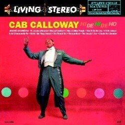 CALLOWAY CAB :  HI DE HI DE HO  (PURE PLEASURE)

In quell'epoca malinconica e folle che furono gli anni '30, il cantante, musicista e attore americano Cab Calloway (1907-1994) inaugur un'era musicale caratterizzata da un divertente nonsense che conquist in poco tempo l'intera nazione. Stretto nel suo frac color crema, Cab Calloway dirigeva la sua band come volando, cantando folli stornelli e sfoggiando una voce baritonale ricca e risonante. Calloway  stato un leader carismatico che, pur non suonando alcuno strumento musicale,  stato capace di mettere insieme una band strepitosa con cui ha creato uno stile del tutto personale e facilmente riconoscibile che divenne presto la sua cifra stilistica. In Hi De Hi De Ho Calloway propone 11 tra i suoi pi grandi successi come I'll Be Around, Summertime, It Ain't Necessarily So, naturalmente The Hi De Ho Man e molti altri ancora. Per molte ragioni Cab Calloway ha simboleggiato l'era raccontata nel brano The Jumpin' Jive, un periodo in cui, parafrasando il testo della canzone, le persone avevano bisogno di sentirsi alte due metri quando non arrivavano al metro e mezzo.