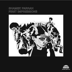 FARRAH SHAMEK :  FIRST IMPRESSIONS  (PURE PLEASURE)

Per essere un'etichetta che non ha avuto una vita molto lunga, Strata East ha ottenuto un grande successo, paragonabile a quello di realt pi strutturate come Impulse! o Blue Note. In altre parole, quando qualcuno comprava un disco Strata East, anche se non conosceva gli artisti in copertina, sapeva benissimo cosa aveva tra le mani. First Impressions  l'esempio perfetto di quello che  stato appena detto. Chi  Shamek Farrah? Boh, quello che conta  la musica che ci si aspetta dall'etichetta di Charles Tolliver: new jazz spiritualmente intenso, intriso di influenze orientali. In effetti First Impressions  uno dei grandi tesori dello spiritual jazz e del funk jazz insieme a Upper Egypt & Lower Egypt di Pharoah Sanders e The Emperor di Donald Byrd. Insieme a Shamek Farrah (sax alto) ci sono Norman Person (tromba), Sonelius Smith (pianoforte), Milton Suggs (contrabbasso), Ron Warwell (batteria), Kenny Harper (percussioni) e Calvert 'Bo' Satter-White (congas). L'intero album  eccezionale, ma la traccia da cui prende il titolo il disco, un originale di Farrah, merita davvero la lode.