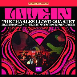 LLOYD CHARLES :  LOVE-IN  (PURE PLEASURE)

A distanza di cinquant'anni, Love-In di Charles Lloyd, registrato dal vivo al Fillmore Auditorium di San Francisco nel 1967,  ancora considerato un importante documento musicale. Osservando il modo in cui il designer Stanislaw Zagorski ha trattato la foto di copertina del fotografo del Rolling Stone Jim Marshall, pensando al titolo dell'album e a quello di alcuni brani come Tribal Dance e Temple Bells e notando anche la presenza di Here There and Everywhere di Lennon & McCartney, la semiologia di Love-In  un potente richiamo allo spirito degli anni '60. Era un periodo in cui un gran numero di fan del rock era pronto ad abbracciare il jazz, a condizione che i musicisti non si presentassero vestiti in giacca e cravatta, trasudando cinismo. In termini puramente musicali Love- In offre un grande spettacolo, con il sax tenore di Lloyd, ed il flauto in due tracce, che mostrano di avere i muscoli. Keith Jarrett al pianoforte  entusiasmante per i suoi assoli, per il gospel di Sunday Morning, per i suoi due originali Sunday Morning e Is It Really the Same? e per il suo modo di suonare gli archi del pianoforte direttamente con le mani. Jack DeJohnette alla batteria e Ron McClure al basso sono solidi e fantasiosi. Love-In  un disco avvincente del tutto imperdibile!