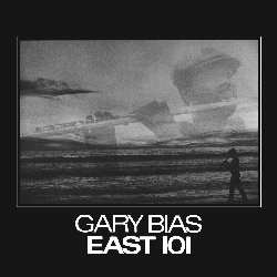 BIAS GARY :  EAST 101  (PURE PLEASURE)

Registrato nel 1981, East 101 di Gary Bias  un bell'esempio di jazz onirico e spirituale, pubblicato in un momento in cui questa forma espressiva era completamente fuori moda. Chi pensa che questo genere di musica cess di esistere sul finire degli anni '70, dovrebbe assolutamente ascoltare East 101. Insieme a un cast stellare che include, tra gli altri, il vibrafonista Rickey Kelly, il bassista Roberto Miranda e il pianista David Tillman, Bias (sax alto e soprano, flauto) propone una suite di sue composizioni originali piene di sentimento che evocano vividamente i cieli blu di Los Angeles. Con la leggerezza quasi divina del suo flauto e del suo sax soprano che sembrano non risentire della gravit, Gary Bias ha creato musica che sfida tanto quanto conforta.