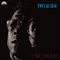 ROUSE CHARLES :  TWO IS ONE  (PURE PLEASURE)

In Two is One, originariamente uscito per l'etichetta Strata-East, il sassofonista e flautista americano Charlie 'Charles' Rouse (1924-1988) propone un'incursione nel lato pi funky del jazz. Insieme ad eccellenti musicisti come George Davis (chitarra A1, A3, B2), Paul Metzke (chitarra), Martin Rivera (basso A1, A3), Stanley Clarke (basso A2, B1, B2), Calo Scott (violoncello), Azzedin Weston (conga A1, A3), Airto Moreira (percussioni A2, B1, B2) e David Lee (batteria), Rouse (sax tenore e clarinetto basso) ha messo in piedi un disco di sofisticato soul jazz arricchito da una dose ben calibrata di spiritual jazz. Si tratta di una registrazione frutto degli anni in cui  nata: nella prima met degli anni '70 molti artisti hanno esteso i confini del jazz mescolando elementi del passato con suggestioni elettroniche. Il gruppo senza piano che Rouse ha creato  funky, con molte sonorit ritmiche dietro agli assolo di Rose al sax ed a quelli di chitarra di Davis e Metzke. Calo Scott ha invece tutto il tempo per brillare con quello che suona come un violoncello elettrico, uno strumento insolito per il jazz moderno, ma che in questo contesto sta benissimo. Con una tracklist che propone Bitchin' e In a Funk Way di George Davis, Hopscotch di Joe Chambers, In His Presence Searching di David Lee e Two is One di Charles Rouse e Roland Hanna, il disco riproposto da casa Pure Pleasure  una registrazione divertente e molto creativa, in pieno stile Strata-East.