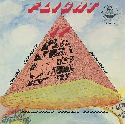 PAN-AFRIKAN PEOPLES ARKESTRA :  FLIGHT 17  (PURE PLEASURE)

La Pan-Afrikan Peoples Arkestra (P.A.P.A.) di Horace Tapscott  stata una delle big band jazz pi innovative e creative degli anni '60 e '70. Tuttavia questa formazione non ha mai raggiunto la fama di altre band del tempo e questo perch, in un settore dominato dalle etichette discografiche che hanno bisogno del prodotto commerciale, la Pan-Afrikan Peoples Arkestra non registrava da quasi vent'anni: i musicisti e il loro leader non avevano mai ambito al successo fine a se stesso. Nata come Underground Musicians Association all'inizio degli anni '60, nel 1971 la formazione fu ribattezzata Pan-Afrikan Peoples Arkestra e per un decennio ottenne una residenza mensile alla Immanuel United Church of Christ, suonando nel frattempo in tutta Los Angeles e oltre, ma senza mai pubblicare un disco. Fu l'intervento del loro fan Tom Albach a smuovere le cose. Convinto che il lavoro della P.A.P.A. dovesse essere documentato, Albach fond la Nimbus Records appositamente per pubblicare la musica di Tapscott e dell'Arkestra e dei bravissimi musicisti che ne facevano parte. Le prime sessioni di registrazione, all'inizio del 1978, hanno prodotto abbastanza materiale per due album e la prima uscita fu Flight 17. Il disco inizia con la magnifica title track, suddivisa in tre parti, che si apre con le note del solo pianoforte. Quindi l'ensemble intraprende un movimento denso, circolare e meccanico, in cui ottoni e pianoforte offrono all'ascoltatore un'affascinante danza sonora. Breeze, la seconda traccia,  incentrata sul pianoforte:  pi breve e intensa di Flight 17 e si conclude con uno splendido intervento dell'intera Arkestra. Mentre le prime due tracce sfruttano appieno la ricca variet di strumenti offerta dalla big band, con Horacio, un esuberante jingle infuso di sonorit latine, c' un cambio di passo. Si tratta di un brano diverso da tutti gli altri e sembra aver preso il titolo dall'alter ego cubano del leader! Clarisse alterna con grazia blues lento e bop e si chiude con un grande tema che ricorda l'oriente. In Maui che si apre con un'intensa linea di basso, si alternano linee melodiche e ritmi contrastanti, ma rimane sempre spazio per un assolo armonioso del sassofono. Flight 17  un disco imperdibile: gi solo le prime due tracce bastano per poterlo definire un capolavoro.