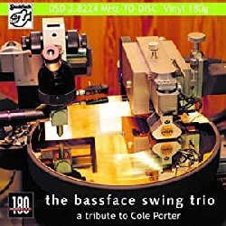 BASSFACE SWING TRIO :  A TRIBUTE TO COLE PORTER  (STOCKFISCH)

Una grande piccola jazz band, un leggendario compositore americano ed un suono meraviglioso: solo un anno prima questa miscela esplosiva aveva dato vita ad una delle registrazioni pi straordinarie del Bassface Swing Trio, con tecnologia Direct-to-disc-Cut, dedicata a George Gershwin. Si poteva fare di pi? Difficile da immaginare, ma vero. A dimostrarlo  il disco Tribute to Cole Porter in cui a Thilo Wagner (pianoforte), Jean-Philippe Wadle (contrabasso) e Florian Hermann (batteria), si unisce la straordinaria cantante Barbara Buerkle, per interpretare una raffinata selezione di brani jazz di Cole Porter. Il suono  incredibilmente aperto e trasparente, le linee del pianoforte di Thilo Wagner sono fresche e vivaci come un ruscello di montagna ed il canto di Buerkle  tridimensionale, forte e sensibile. Performance dinamica dove non manca l'umorismo.