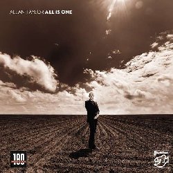 TAYLOR ALLAN :  ALL IS ONE  (STOCKFISCH)

Mentre negli album precedenti Allan Taylor ha cantato canzoni su quello che aveva osservato durante i suoi tanti viaggi, in All is One si spinge pi� in profondit�, offrendo all'ascoltatore, come suggerisce il titolo stesso del progetto, una potente dichiarazione filosofica. Se un artista che ha quasi 70 anni chiama il suo album All Is One ha ovviamente qualcosa da dire. In questo periodo Taylor era appena uscito da una delle prove pi� dure della sua vita: una grave disfunzione alla spalla gli aveva impedito di suonare la chitarra per un periodo piuttosto lungo. Appena guarito � tornato nello studio di registrazione della Stockfisch Records. Invece di guidare sull'asfalto questa volta il chitarrista si muove nel tempo e la canzone da cui prende il titolo il disco � l'esempio migliore di questo nuovo punto di vista dell'artista. Il testo racconta di vecchie chitarre e di guanti di velluto che chiudono le porte, ma la canzone � ben lontana dall'affogare nella rassegnazione sentimentale. Taylor suona le sue amate chitarre Martin con la stessa intensa espressivit� che utilizza nel canto. Nell'ultima canzone l'artista riassume: Potrei non essere l'uomo perfetto, immagino che far� del mio meglio e termina l'album con la confusa leggerezza di un semplice accordo di re maggiore. Forse un tocco troppo modesto per un maestro?