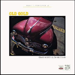 HADDEN CRAG & CARR CHARLIE :  ANALOG PEARLS VOL. 4 - OLD GOLD  (STOCKFISCH)

La Stockfisch Records � lieta di presentare Analog Pearls vol. 4 - Old Gold, disco che ha immortalato una registrazione di 40 anni fa di Craig Hadden e Charlie Carr, impegnati nell'interpretazione di alcune loro hit degli anni '50. Racconta Hadden: Non importa che tipo di musica ascolti oggi, quasi ogni stile ha le sue radici negli Oldies, il rock'n'roll degli anni '50. C'� qualcosa di speciale nella musica di quest'epoca che rimane anche negli anni '80. Abbiamo cercato di ricreare queste canzoni in modo tale da riportare alla mente i ricordi di quelli di voi che le ricordano ancora, oltre ad offrire qualcosa di fresco ed emozionante per quelli che non le hanno mai ascoltate prima. Credo che sarete d'accordo con noi nel dire che gli Oldies non moriranno mai.