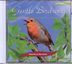 SOUNDS OF THE EARTH :  GENTLE BIRDSONG  (OREADE)

mid-price - Solo suoni della natura. La fortunatissima serie Sounds of the Earth di casa Oreade offre all'ascoltatore registrazioni di puri suoni naturali, senza voci o musiche di sottofondo. Il nuovo volume Gentle Birdsong propone il canto gentile di vari uccelli come pettirosso, merlo, allodola, cuculo, usignolo, fringuello e passero, oltre al tenue rumore provocato dal delicato sbattere delle loro ali. Gentle Birdsong, con le dolci melodie offerte da madre terra,  un ottimo accompagnamento per studiare, meditare, per rilassarsi e rigenerarsi, ma soprattutto per lasciarsi andare a piacevoli ricordi d'infanzia quando, probabilmente, si aveva un rapporto pi diretto e stretto con la natura.