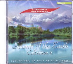 SOUNDS OF THE EARTH :  SOUNDS OF THE EARTH COLLECTION 2  (OREADE)

mid-price - Solo suoni della natura. La fortunata serie di casa Oreade, Sounds of the Earth, offre all'ascoltatore album di puri suoni naturali, senza voci o melodie aggiunte come sottofondo, ma soprattutto si tratta di suoni che non vengono in alcun modo indotti dall'uomo, ma sono semplicemente registrati con cura ed attenzione per garantire la migliore qualit audio possibile. Sounds of the Earth Collection 2 contiene una meravigliosa selezione delle ultime pubblicazioni della serie Sounds of the Earth: si possono ascoltare gli allegri cinguettii di tanti uccelli, i mille suoni della foresta pluviale, la voce di delfini e rane, il rumore intenso dell'oceano, i rumori che caratterizzano l'ambiente delle isole tropicali e tanti altri ancora, per un totale di 35 diverse registrazioni di suoni della natura, ciascuna della durata di circa un minuto e mezzo. Sounds of the Earth Collection 2  un invito ad abbandonarsi alle meraviglie del mondo naturale, lasciando che le sue tante voci ci rilassino e ci diano la carica per affrontare le stressanti giornate di traffico cittadino.