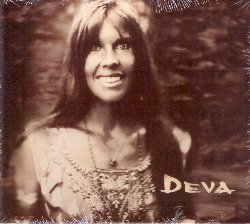 DEVA PREMAL :  DEVA  (PRABHU)

Con oltre mezzo milione di dischi venduti in tutto il mondo ed un pubblico che vede in prima fila praticanti di terapie per il benessere psicofisico, Deva Premal non ha davvero bisogno di presentazioni. Deva, il nuovo ed attesissimo album della sensibile artista, si apre con una splendida interpretazione di Seven Chakra Gayatri Mantra, versione innovativa scritta da Deva Premal circa 20 anni fa del noto Gayatri Mantra. Deva  un invito a lasciarsi alle spalle la pesantezza del cuore e le molteplici distrazioni della vita, per trovare rifugio in un luogo in cui  possibile rilassarsi e meditare. Dolce, edificante ed energizzante, la voce di Deva Premal favorisce uno stato di profonda quiete, condizione necessaria per trovare la vera pace interiore. Con un'ulteriore meravigliosa versione del canto Seven Chakra Gayatri Mantra come ultimo brano, Deva  un viaggio mistico alla scoperta dei paesaggi pi intimi del nostro cuore e della nostra mente.