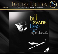 EVANS BILL :  LIVE AT THE ART D'LUGOFF'S TOP OF THE GATE VOL. 1  (2xHD)

Il doppio vinile 200 gr. �Live at the Art D�Lugoff�s Top of the Gate vol. 1� permette all�ascoltatore di sedere in prima fila al jazz club Top of the Gate di New York per godersi uno spettacolo unico! La registrazione presenta due set completi del Bill Evans Trio con il bassista Eddie Gomez e il batterista Marty Morell, immortalati il 23 ottobre 1968 nel leggendario club del noto impresario jazz americano Art D�Lugoff. La registrazione ha catturato l�atmosfera intima della serata tanto che l�ascoltatore ha la sensazione di essere sul palco con i musicisti. Grazie all�abile posizionamento dei microfoni, l�entusiasmo del pubblico dell�epoca rimane in sottofondo e l�attenzione � totalmente focalizzata sulla grande esecuzione del giovane trio. I musicisti si erano appena conosciuti, ma l�alchimia tra loro era gi� assolutamente perfetta: non c�� da stupirsi che siano seguiti molti anni di intensa collaborazione. I fan di Bill Evans saranno lieti di ascoltare le splendide interpretazioni del trio di grandi classici come ��Round Midnight� (Thelonious Monk), �Someday My Prince Will Come� (Frank Churchill, Larry Morey) e �My Funny Valentine� (Lorenz Hart, Richard Rodgers) e molti altri ancora, tutti rimasterizzati con apparecchiature Nagra da Ren� Laflamme.