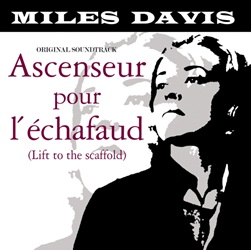 DAVIS MILES :  ASCENSEUR POUR L'ECHAFAUD  (SECOND RECORDS)

�Ascenseur pour l�Echafaud� � stato registrato nel 1957 e contiene le musiche scritte per l�omonimo film di Louis Malle del 1958. Jean-Paul Rappeneau, appassionato di jazz e all�epoca assistente di Malle, sugger� a Miles Davis di comporre la colonna sonora del film, forse convinto dalle musiche del Modern Jazz Quartet per �Sait-on Jamais� (�Un colpo da due dollari�) del regista Roger Vadim, pubblicate pochi mesi prima. Fu organizzata una proiezione privata del film in cui Malle spieg� al musicista che non voleva la classica registrazione di una colonna sonora, ma una vera seduta d�improvvisazione, una jam session. La sera del 4 dicembre 1957, Davis port� allo studio di registrazione Le Poste Parisien tre jazzisti francesi, Barney Wilen (sax tenore), Ren� Urtreger (pianoforte) e Pierre Michelot (basso) e il suo connazionale americano Kenny Clarke (batteria), a cui aveva dato solo alcune rudimentali sequenze armoniche che aveva realizzato nella sua camera d'albergo. Le registrazioni contenute in �Ascenseur pour l�Echafaud� sono state realizzate di notte in un�atmosfera molto informale e sono il frutto di un armonioso lavoro di squadra tra tutti i musicisti. Alla fine del 1959 la Columbia incluse la colonna sonora di �Ascenseur pour l�Echafaud� nel lato A dell�album �Jazz Track� distribuito nel mercato americano: il disco ottenne una nomination ai Grammy del 1960 come Best Jazz Performance, Solo or Small Group. Da non perdere!